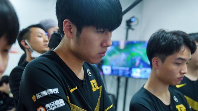 现了较强的 现了较强的