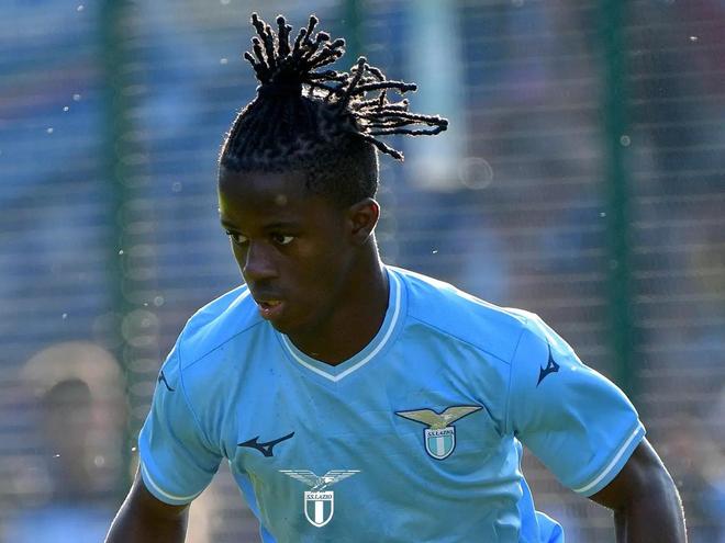 赞助合作以 赞助合作以