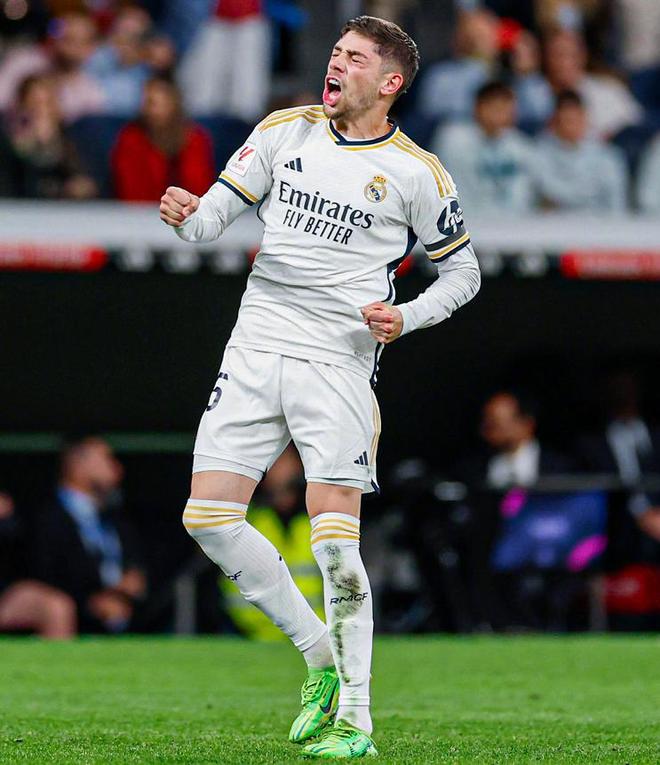 詹姆斯仅一年排联盟第一！科比连续7年薪水最高，库里将连续10年